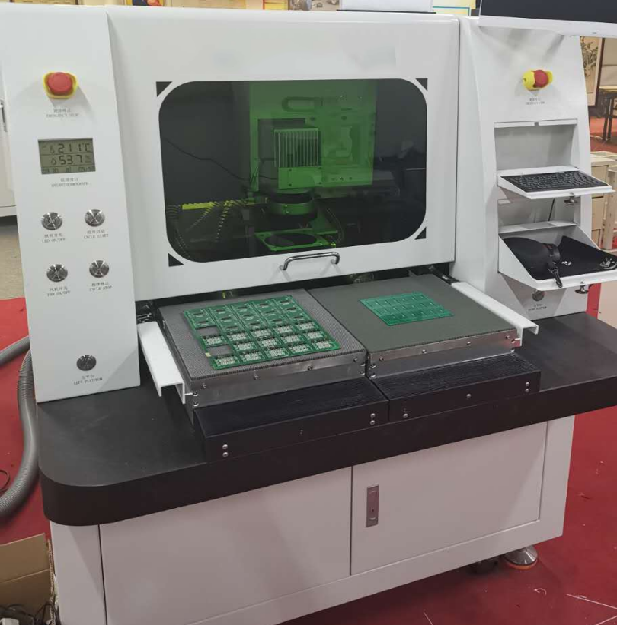 YS-3500 PCB清潔機重量140KG PCB清潔機電壓220V在錫膏印刷清潔機黏膠涂覆之前在線清潔PCB焊盤表面的細小板屑、灰塵、纖維、毛發(fā)、皮膚碎屑、金屬微小顆粒等異物清潔